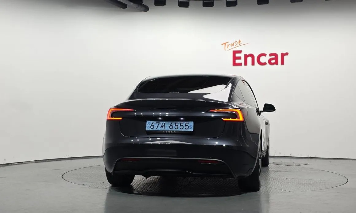 Tesla Model 3 — фото 4