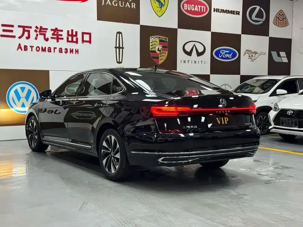 Volkswagen Passat — фото 5
