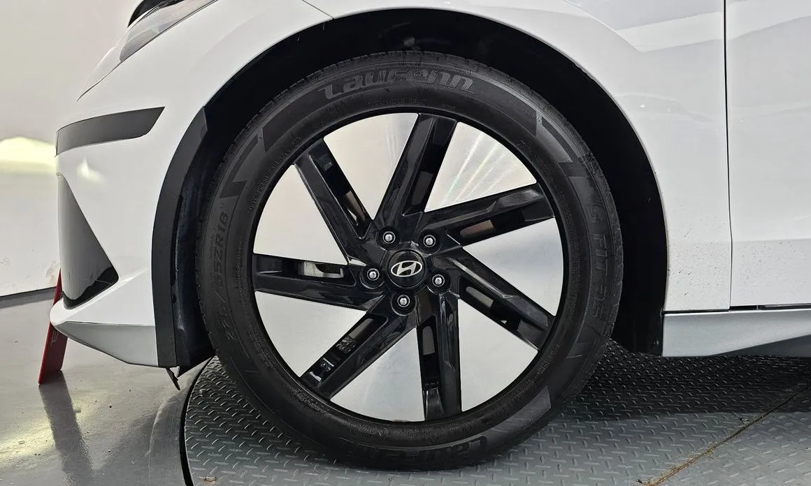 Hyundai Ioniq6 — фото 9