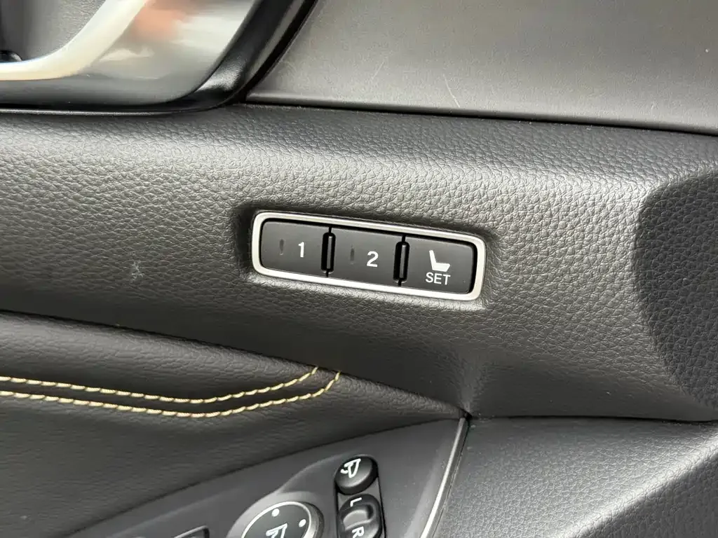 Honda Accord — фото 8