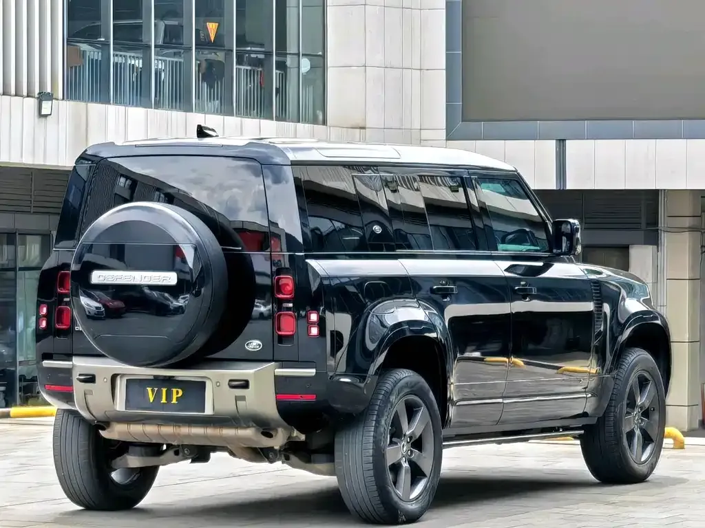 Land Rover Defender — фото 4