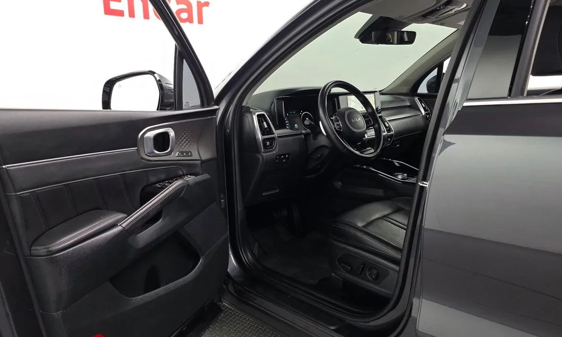 Kia Sorento — фото 7