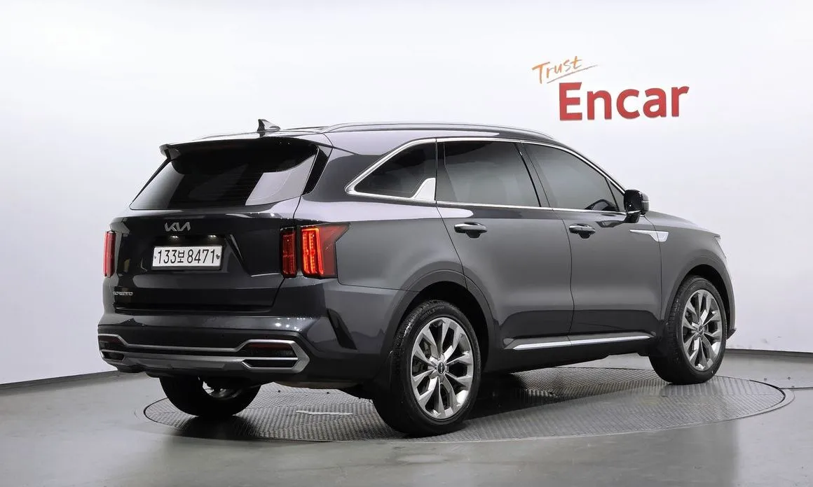 Kia Sorento — фото 4