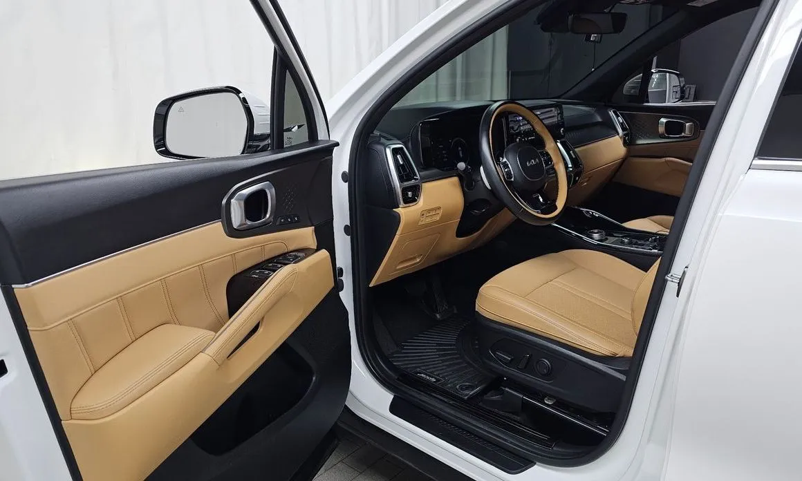 Kia Sorento — фото 6