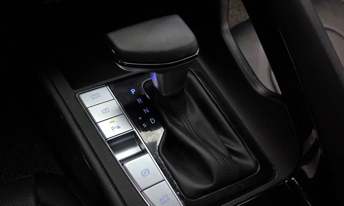 Hyundai AVANTE — фото 2