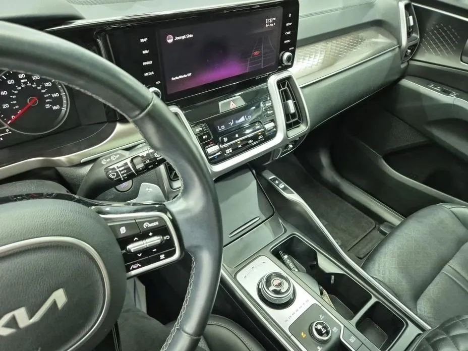 Kia Sorento — фото 9