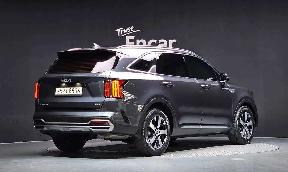 Kia Sorento — фото 5