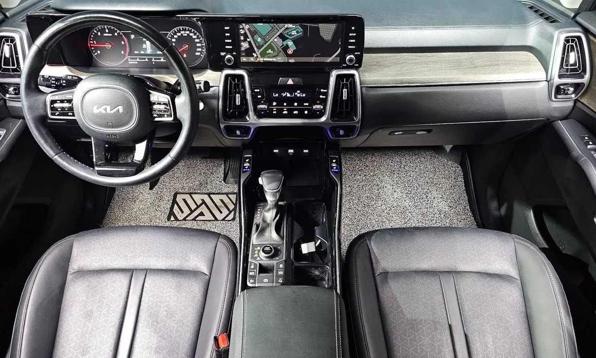 Kia Sorento — фото 7