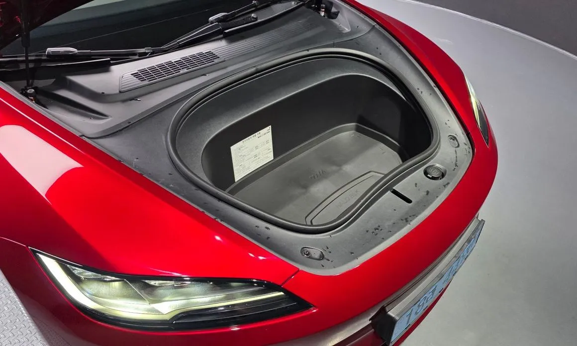 Tesla Model 3 — фото 10