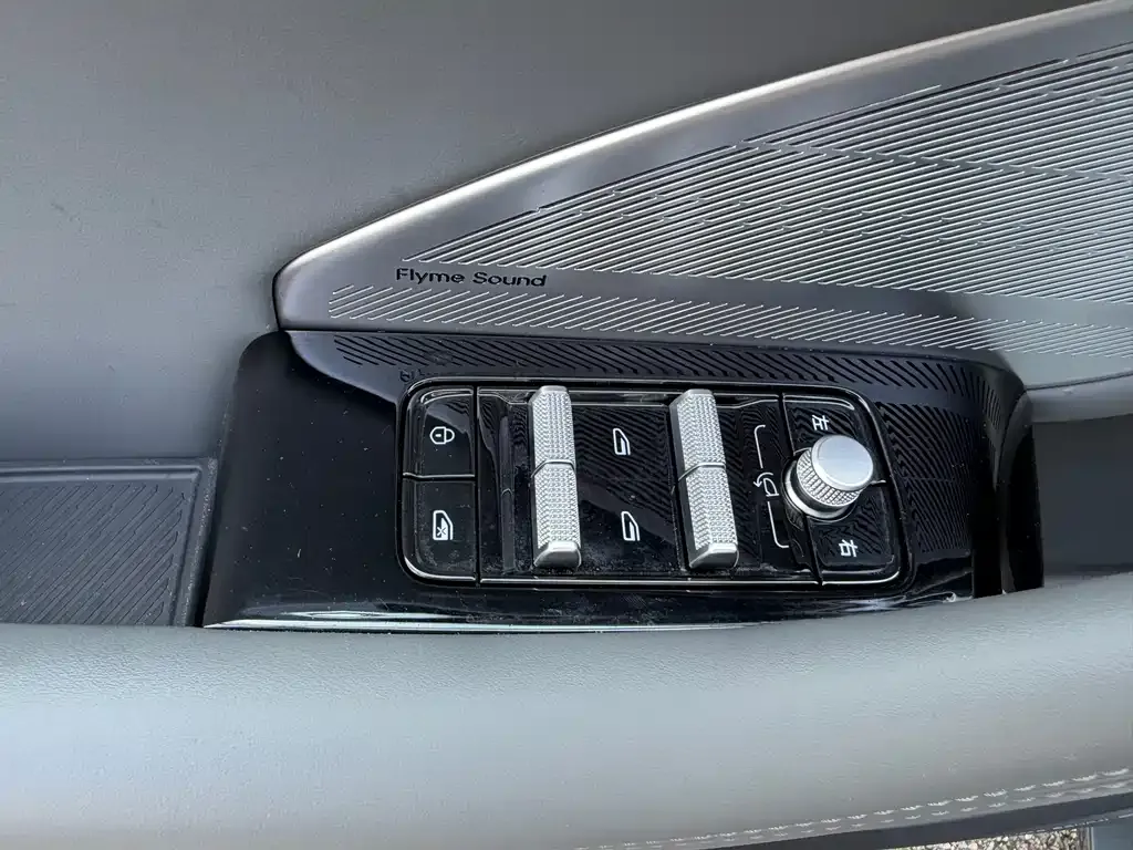 Geely Galaxy A7 EM — фото 9