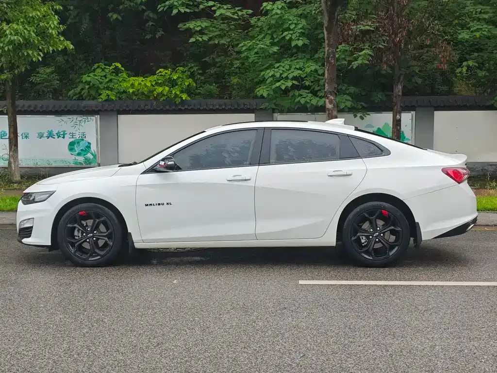 Chevrolet Malibu XL — фото 9