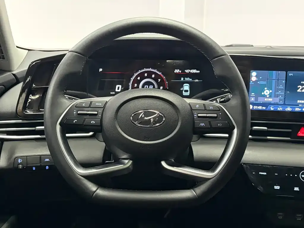 Hyundai Elantra — фото 8
