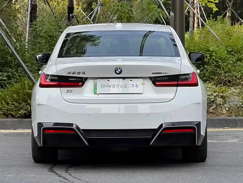 BMW i3 — фото 9