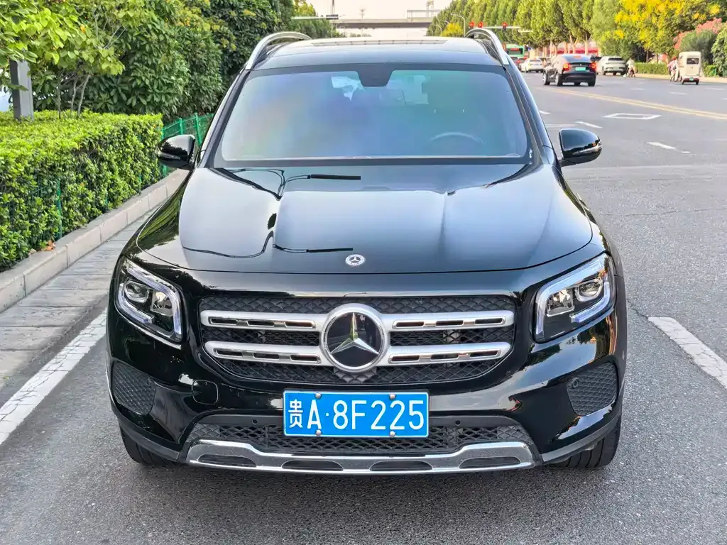 Mercedes-Benz GLB — фото 9