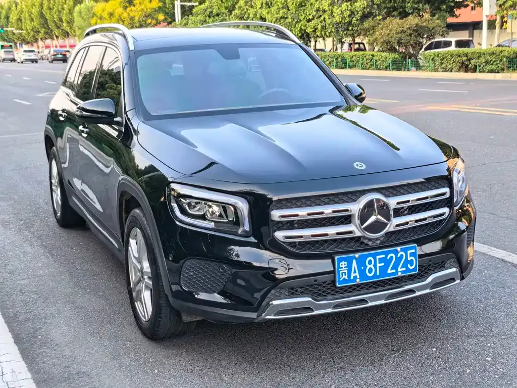Mercedes-Benz GLB — фото 10