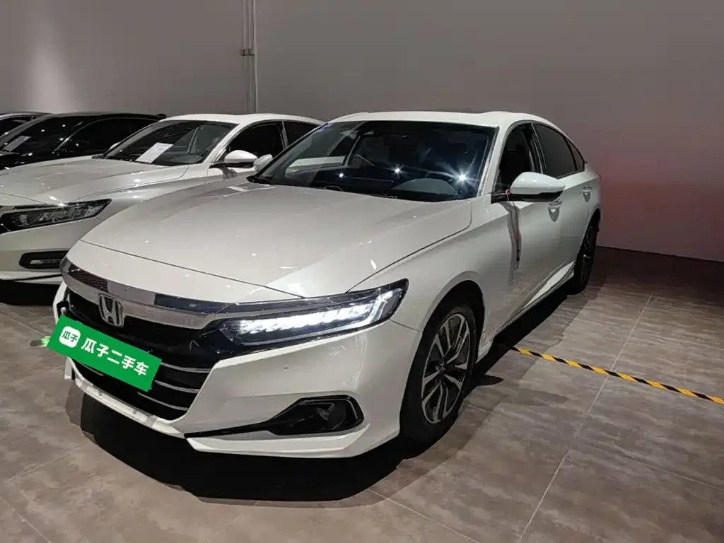 Honda Accord — фото 10