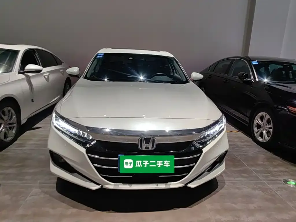 Honda Accord — фото 7