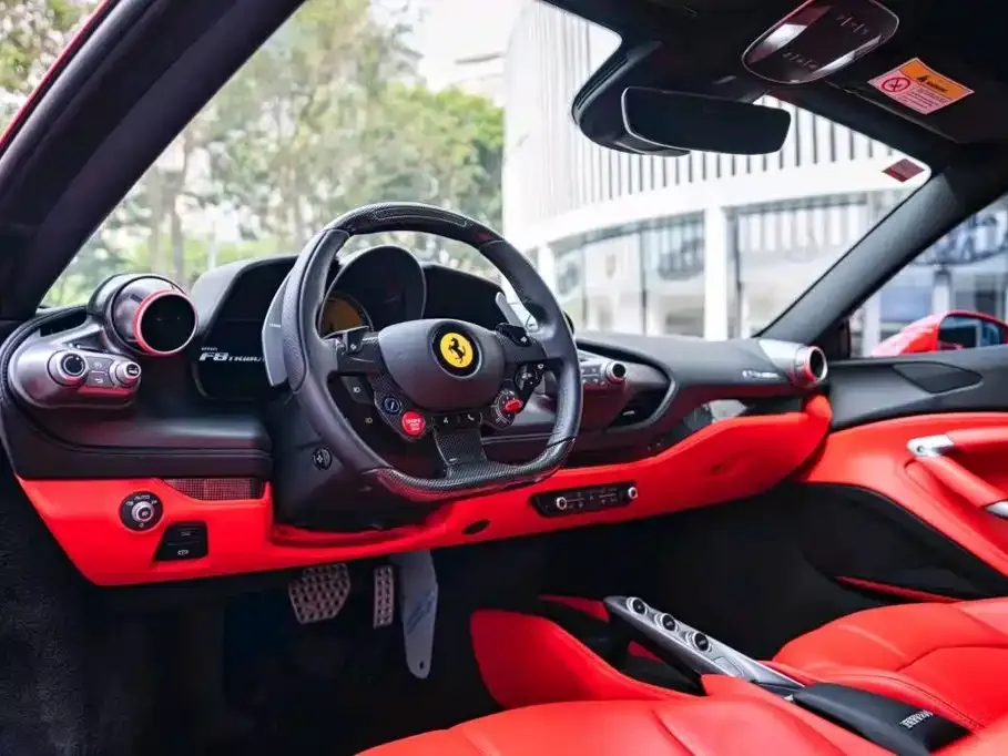 Ferrari F8 — фото 7