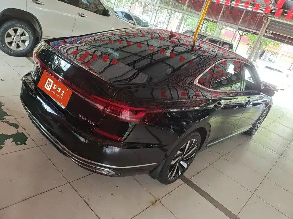 Volkswagen Passat — фото 10