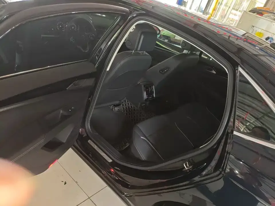 Volkswagen Passat — фото 5