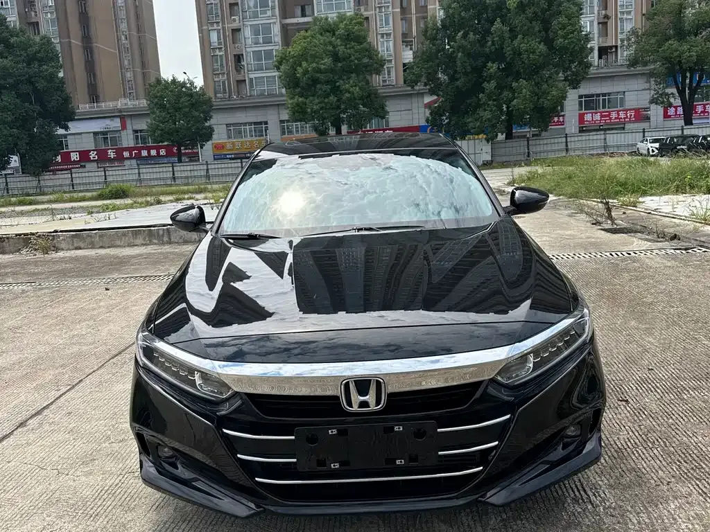 Honda Accord — фото 7