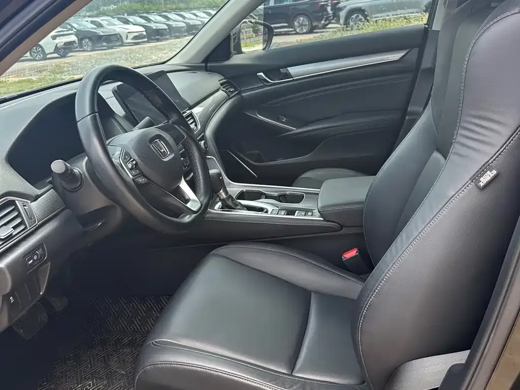 Honda Accord — фото 5