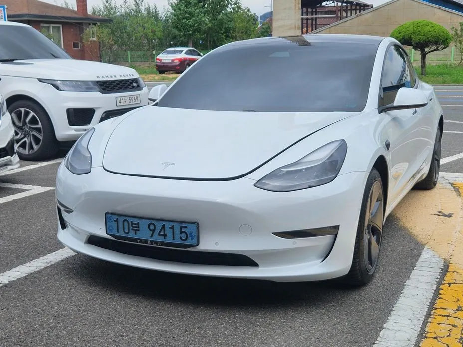 Tesla Model 3 — фото 7