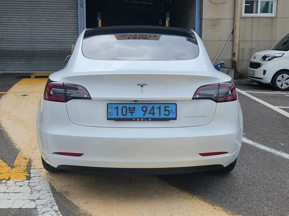 Tesla Model 3 — фото 6