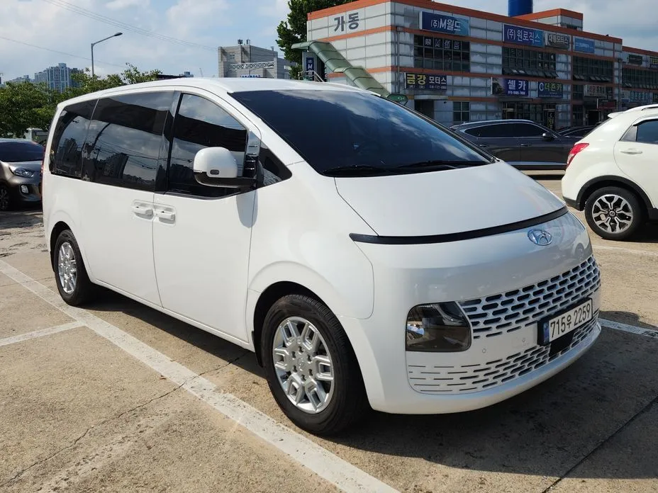 Hyundai Staria — фото 9