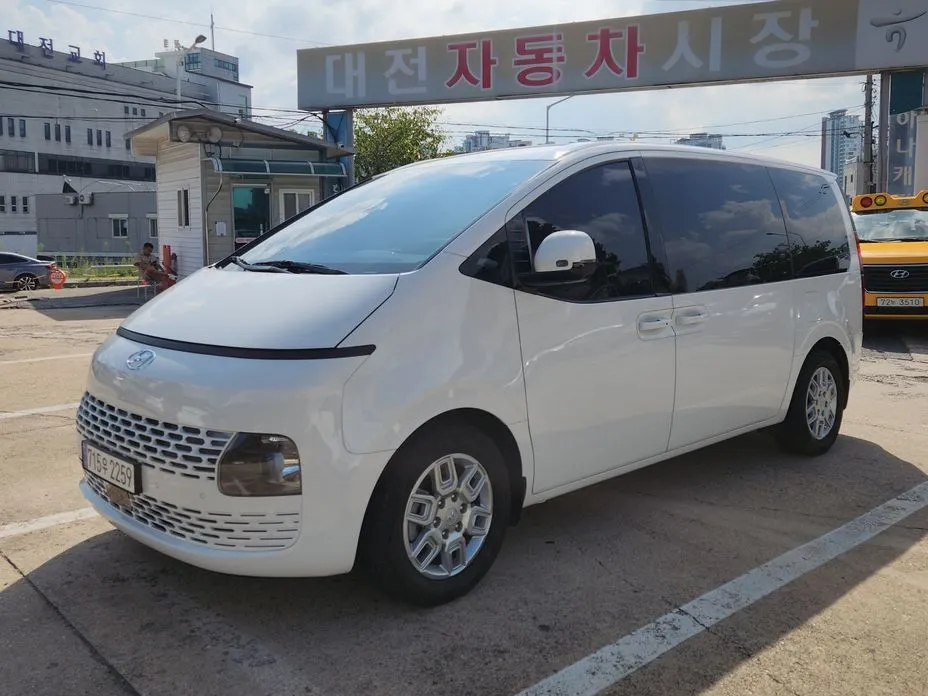 Hyundai Staria — фото 8