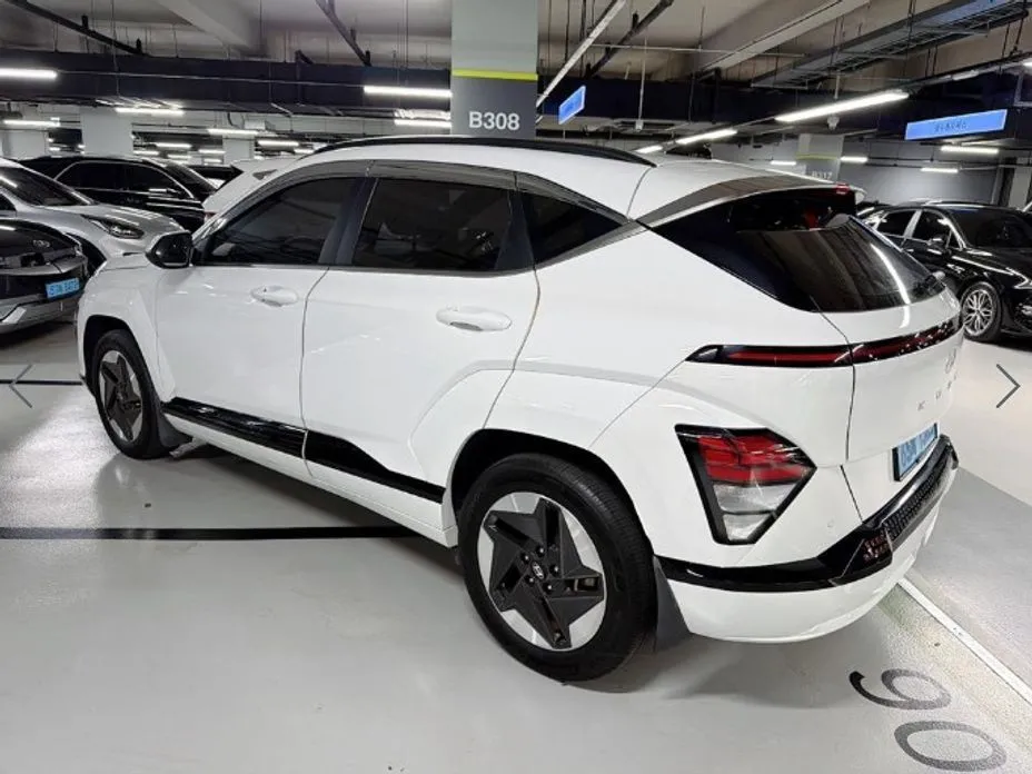Hyundai Kona — фото 9