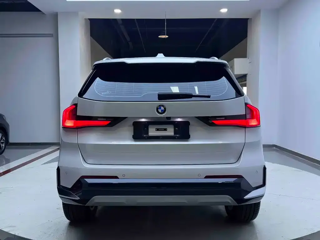 BMW X1 — фото 7