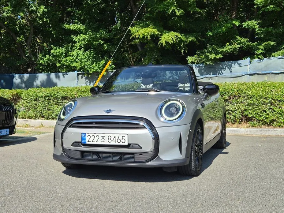 Mini Cooper Convertible — фото 1