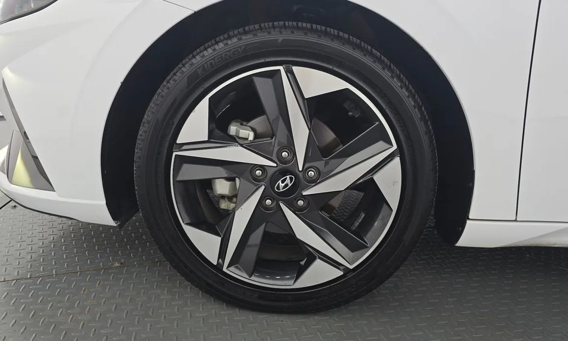 Hyundai AVANTE — фото 10