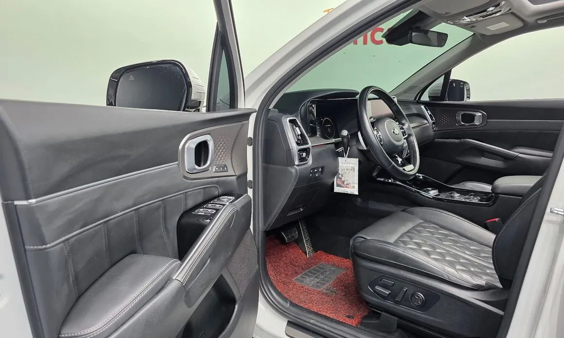 Kia Sorento — фото 9