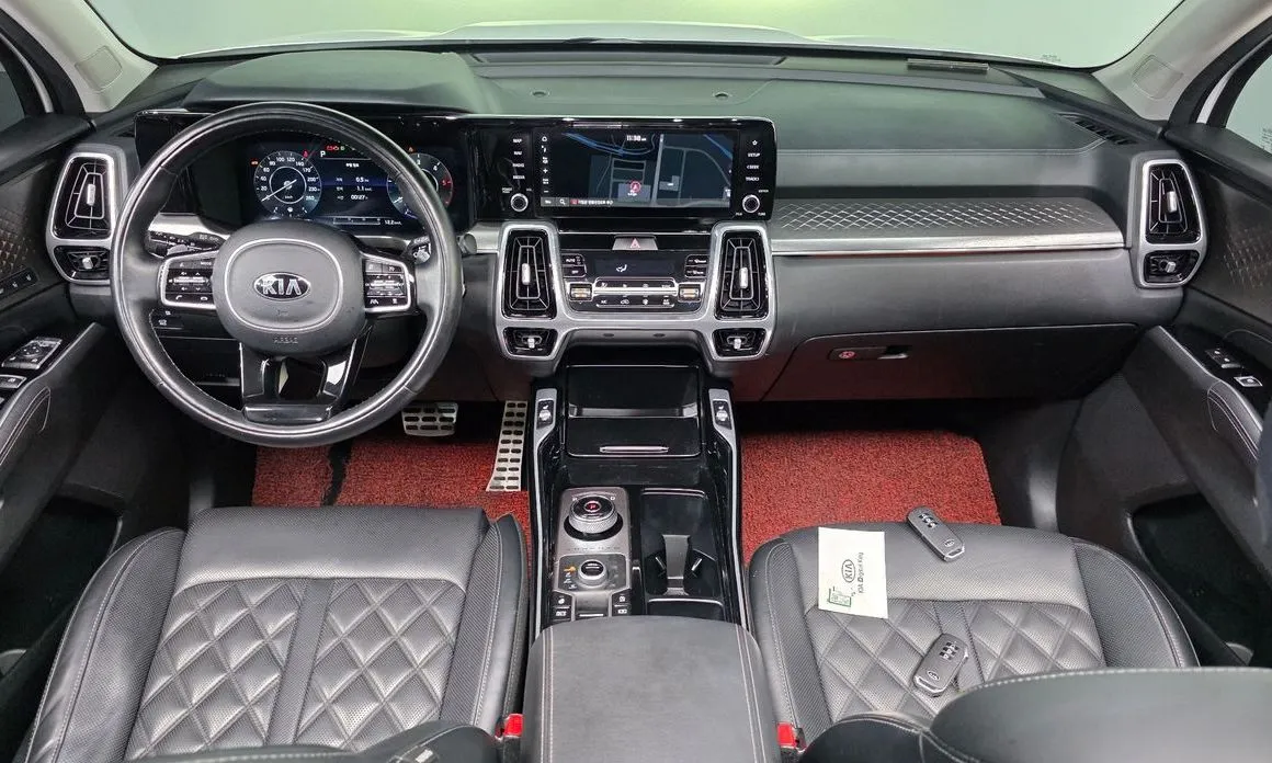 Kia Sorento — фото 6