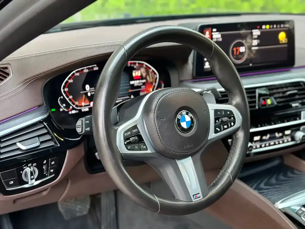 BMW 5 Series — фото 2