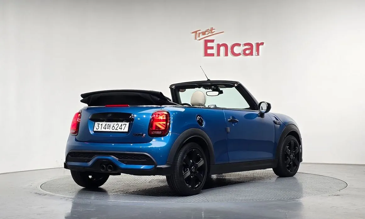 Mini Cooper Convertible — фото 2