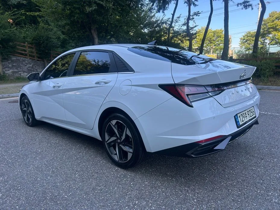 Hyundai AVANTE — фото 3