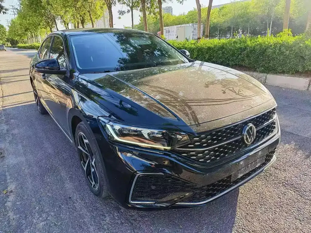 Volkswagen Passat — фото 8
