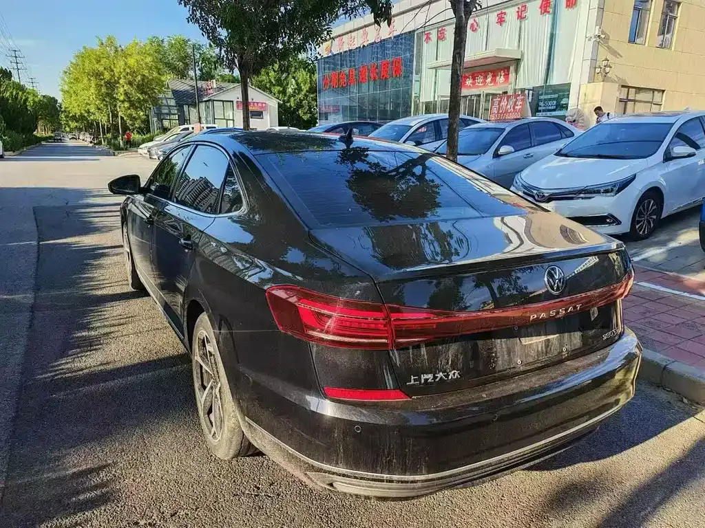 Volkswagen Passat — фото 7