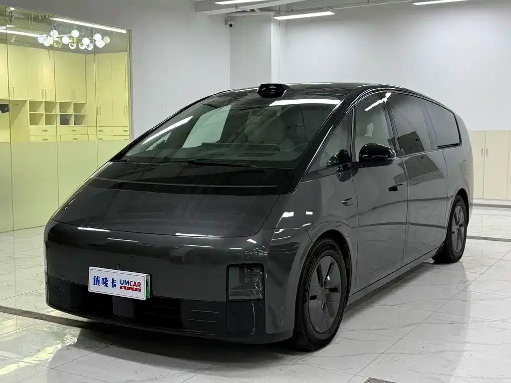 Li Auto MEGA — фото 1