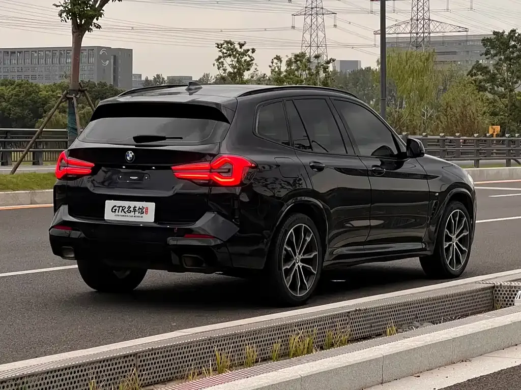 BMW X3 — фото 10