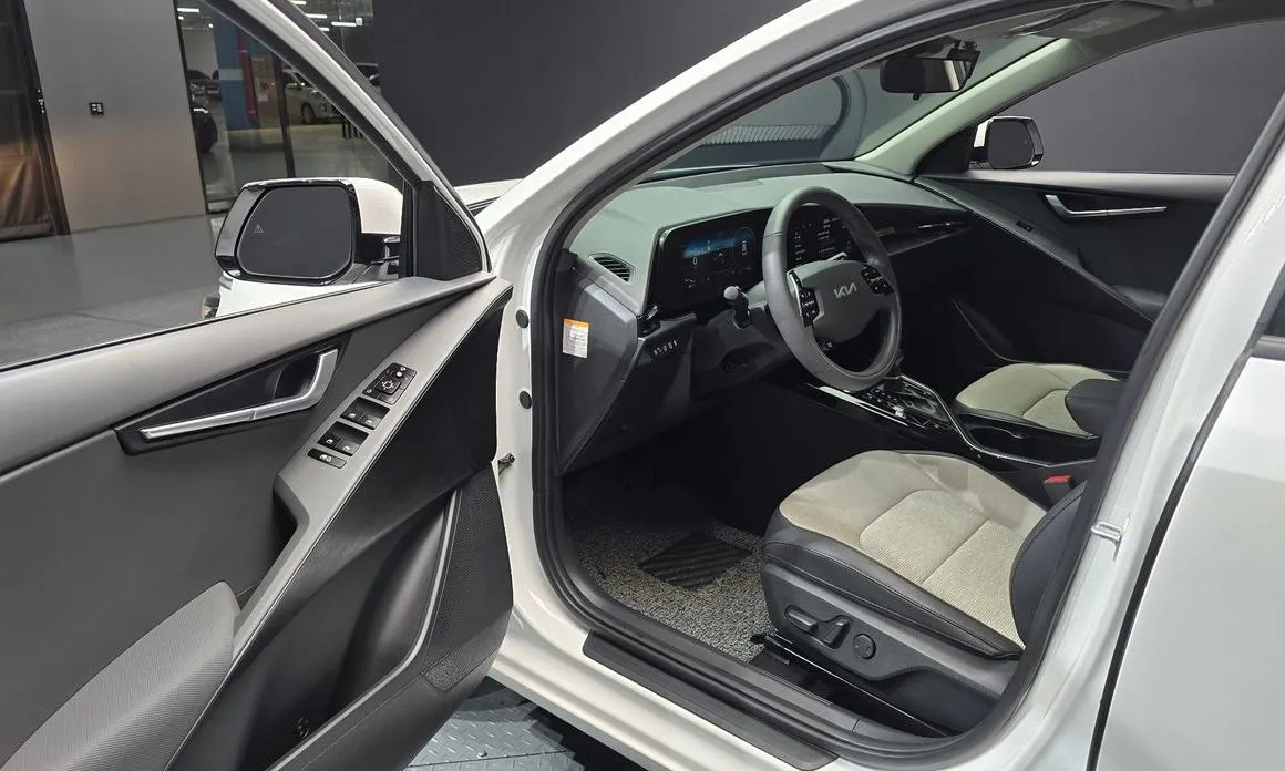 Kia Niro — фото 10