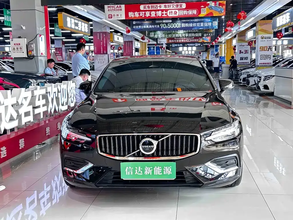 Volvo S60 — фото 4