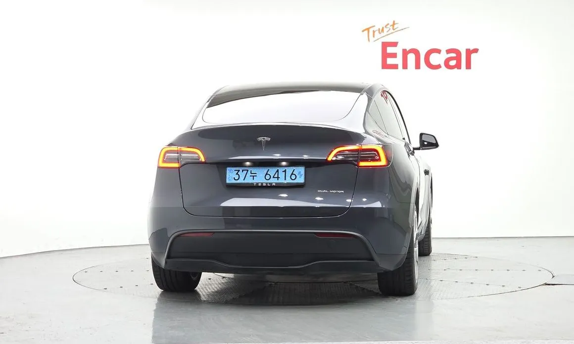 Tesla Model Y — фото 4