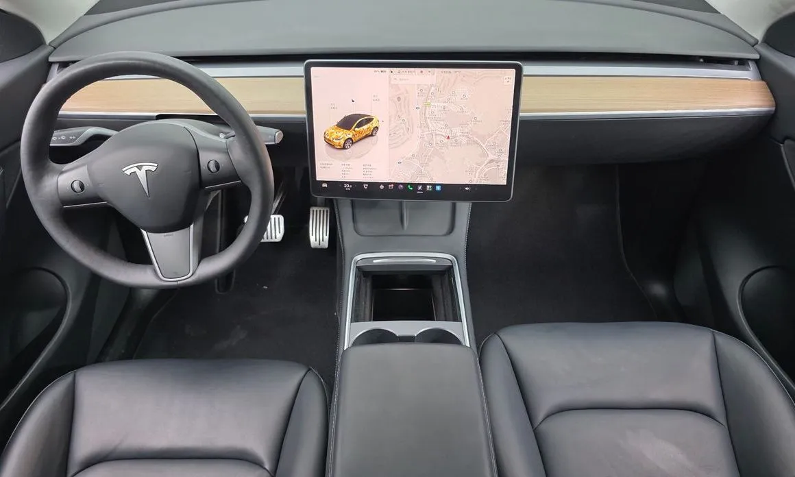 Tesla Model Y — фото 7