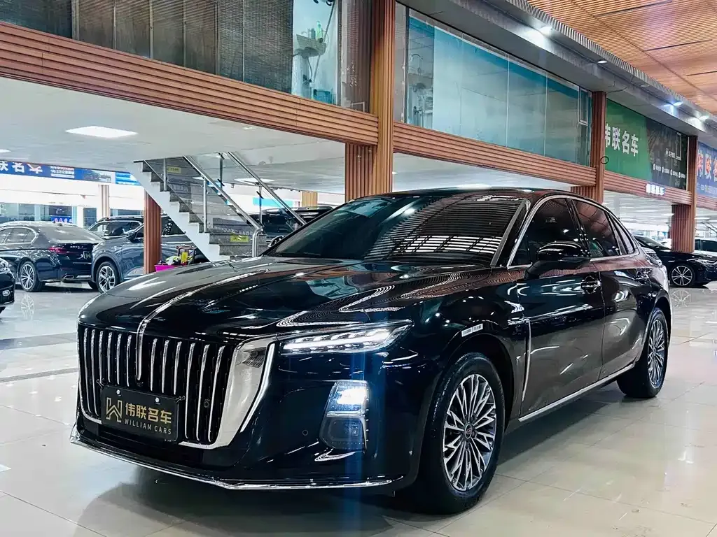 Hongqi H5 — фото 1