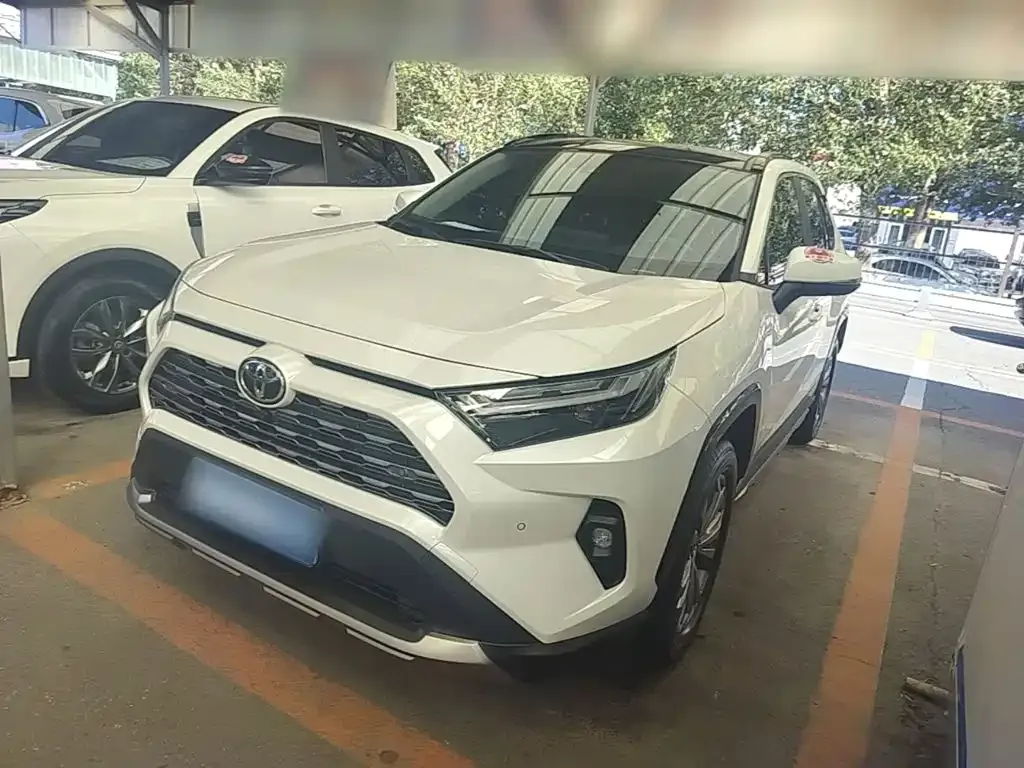 Toyota RAV4 — фото 4