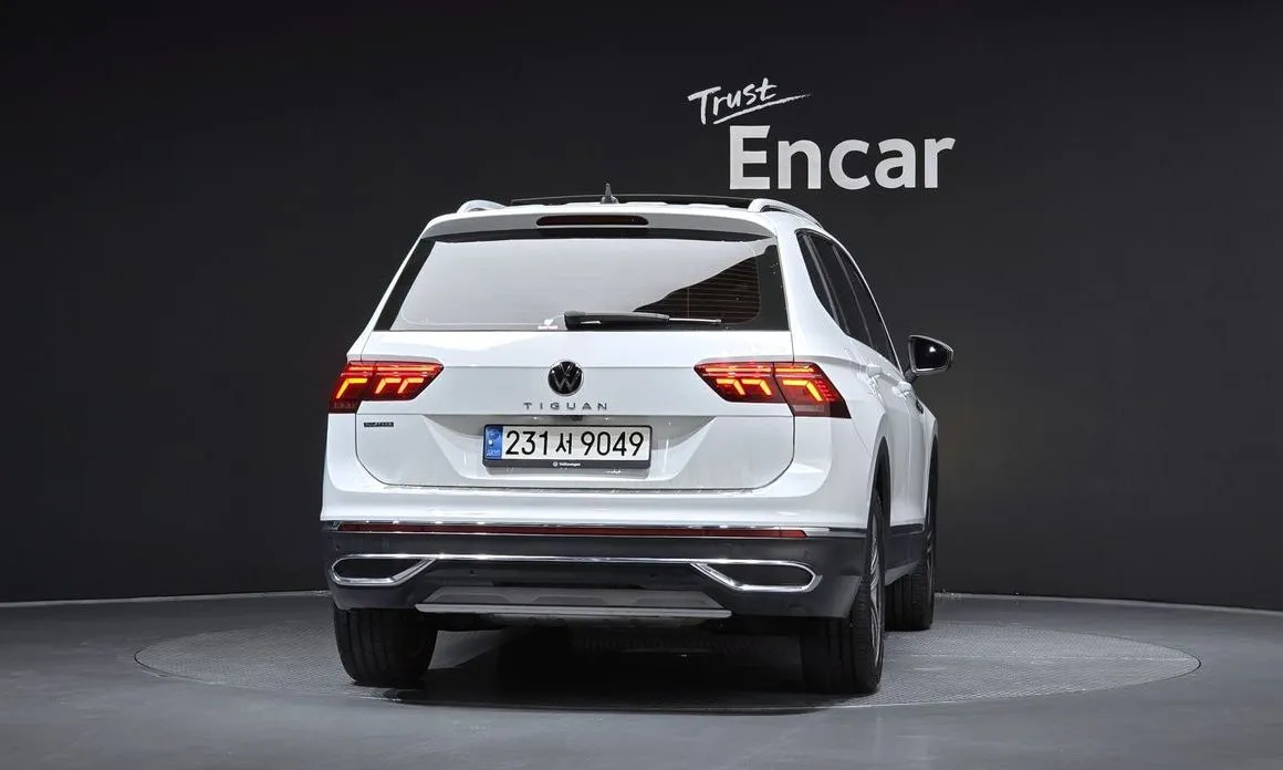 Volkswagen Tiguan — фото 2